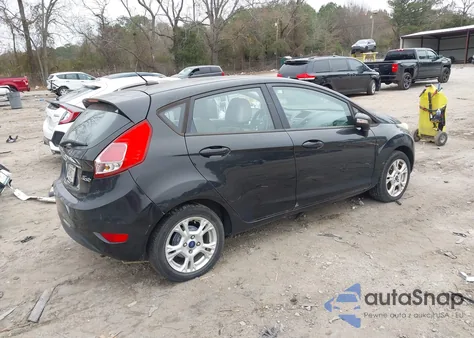 2015 Ford Fiesta Se z USA, uszkodzony, nr VIN 3FADP4EJ1FM152631